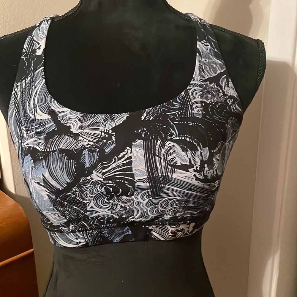 Lululemon Athletic navy print sports Bra
